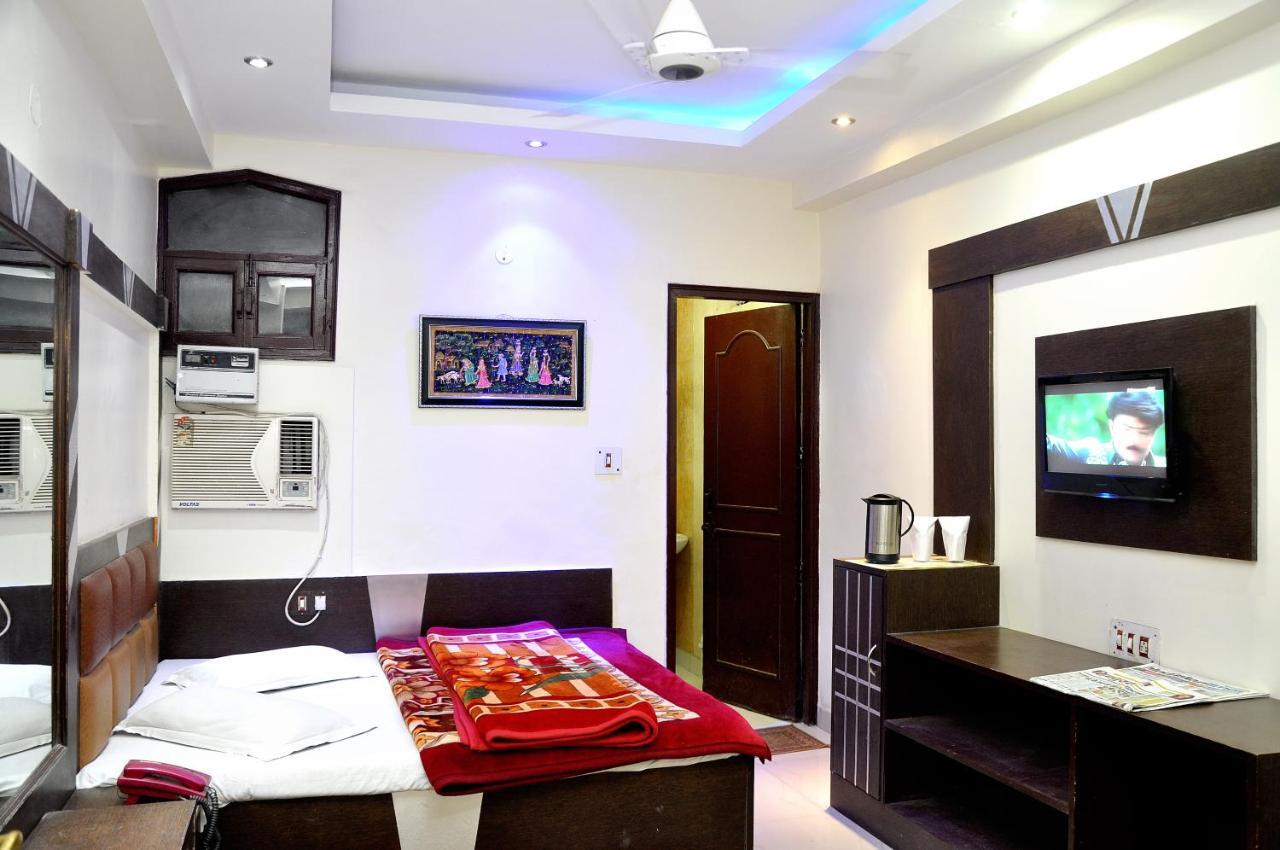 Hotel Peace Point - 1 Min Walking Distance From Station New Delhi Ngoại thất bức ảnh